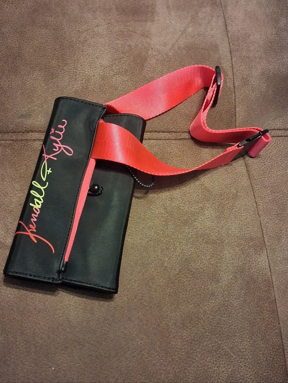 Kendall & Kylie Makeup Bag Brush Bag Fanny Pack Pink And Black
